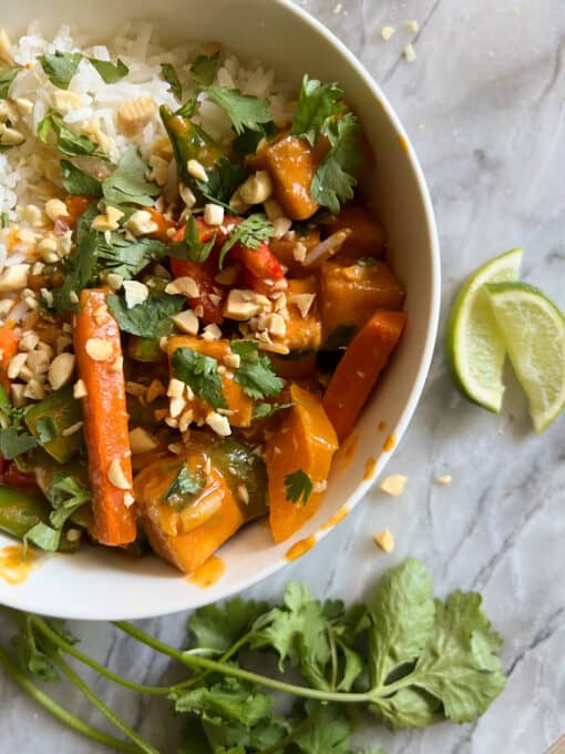 Peanut Butter Thai Tofu Curry Vegan Creamy & Easy Essy Cooks