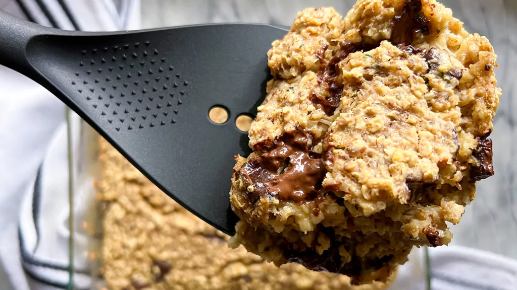 Banana-Bread-Baked-Oatmeal-Vegan-Healthy