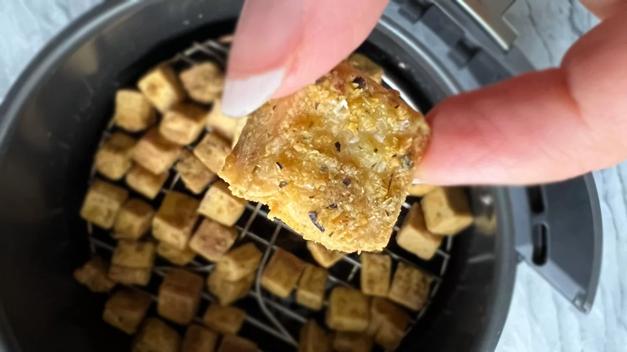 Crispy Air Fryer Tofu Healthy & Easy Essy Cooks