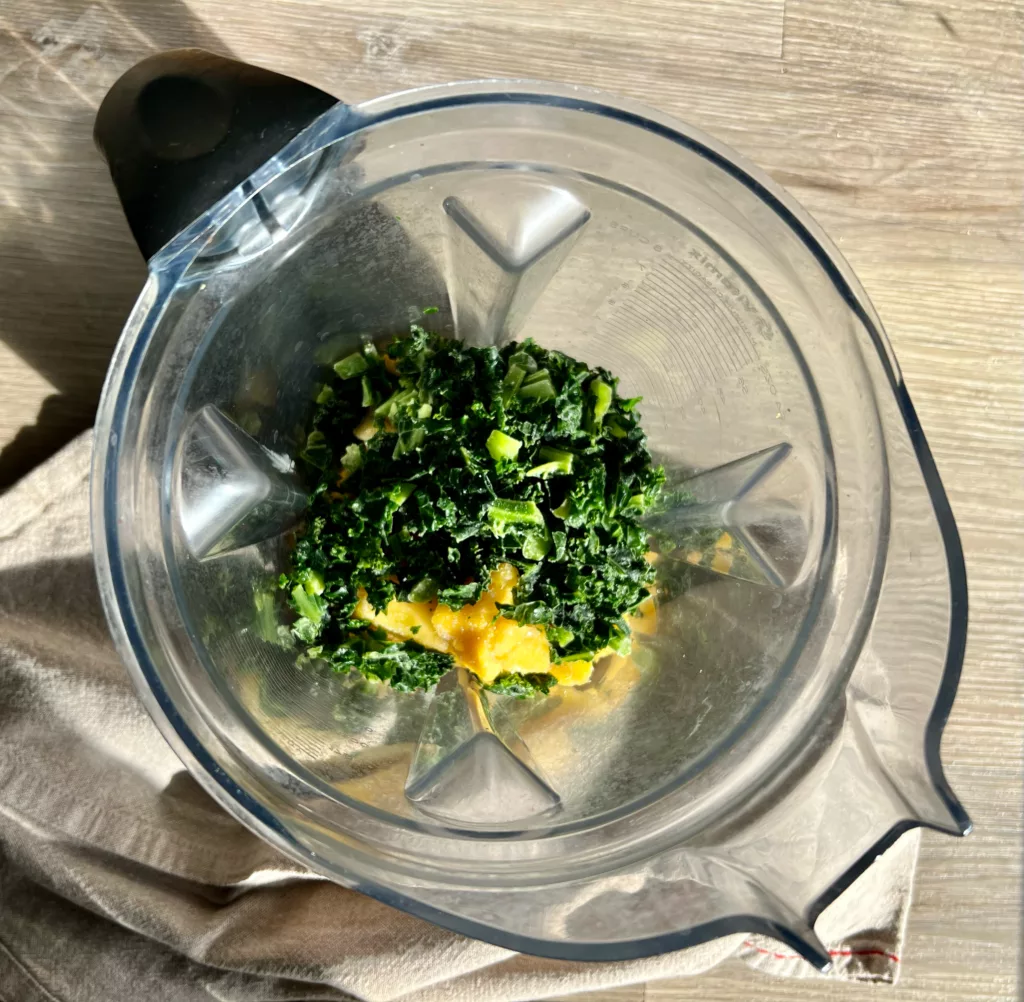 Mango Kale ingredients in blender