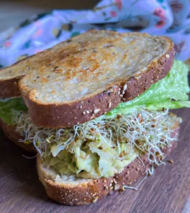 white-bean-sandwich-with-avocado