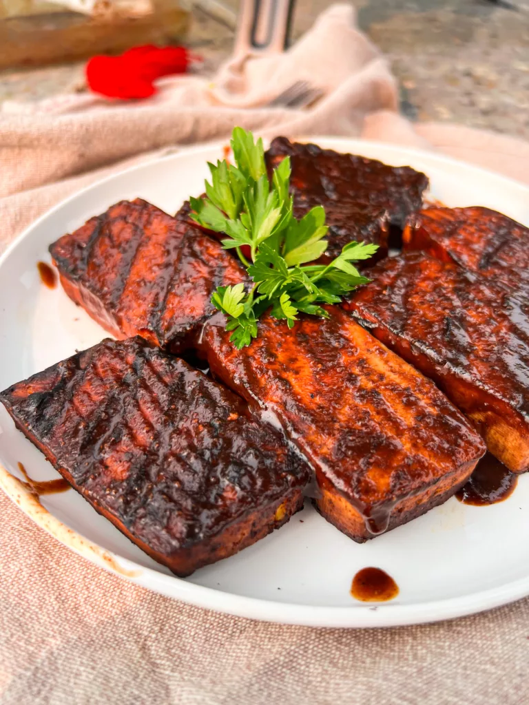 vegan tofu steaks with sauce