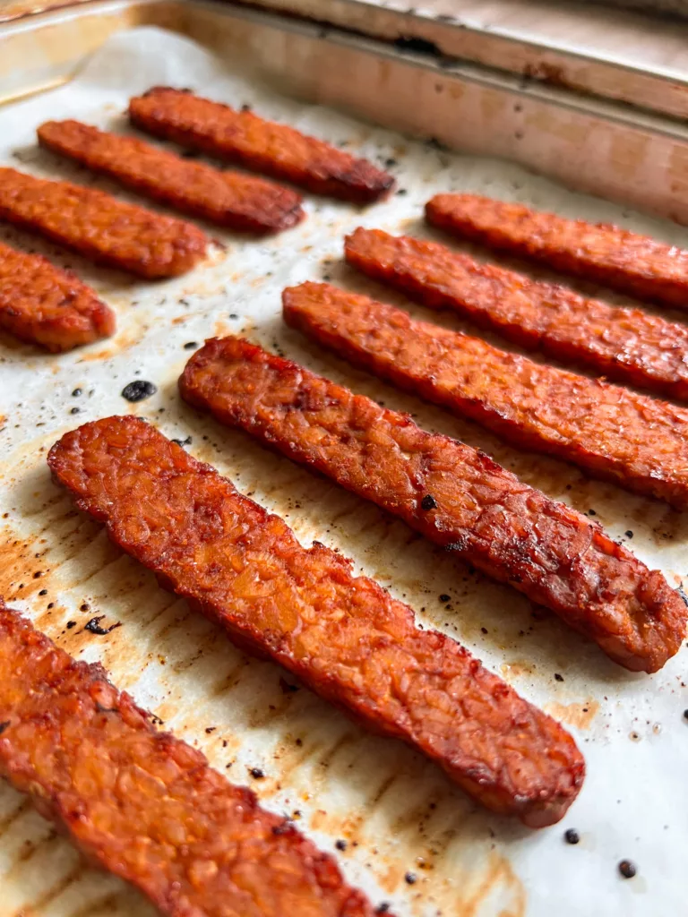 cooked tempeh bacon