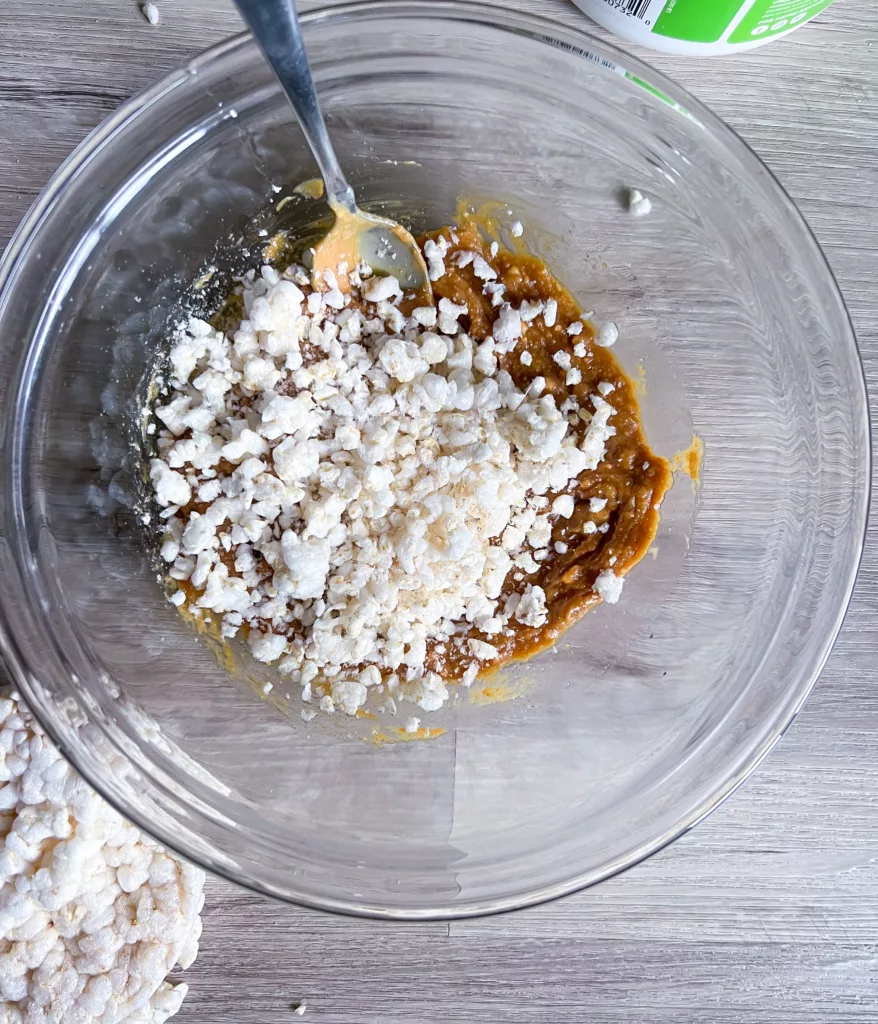 peanut butter and rice cakes in bowl