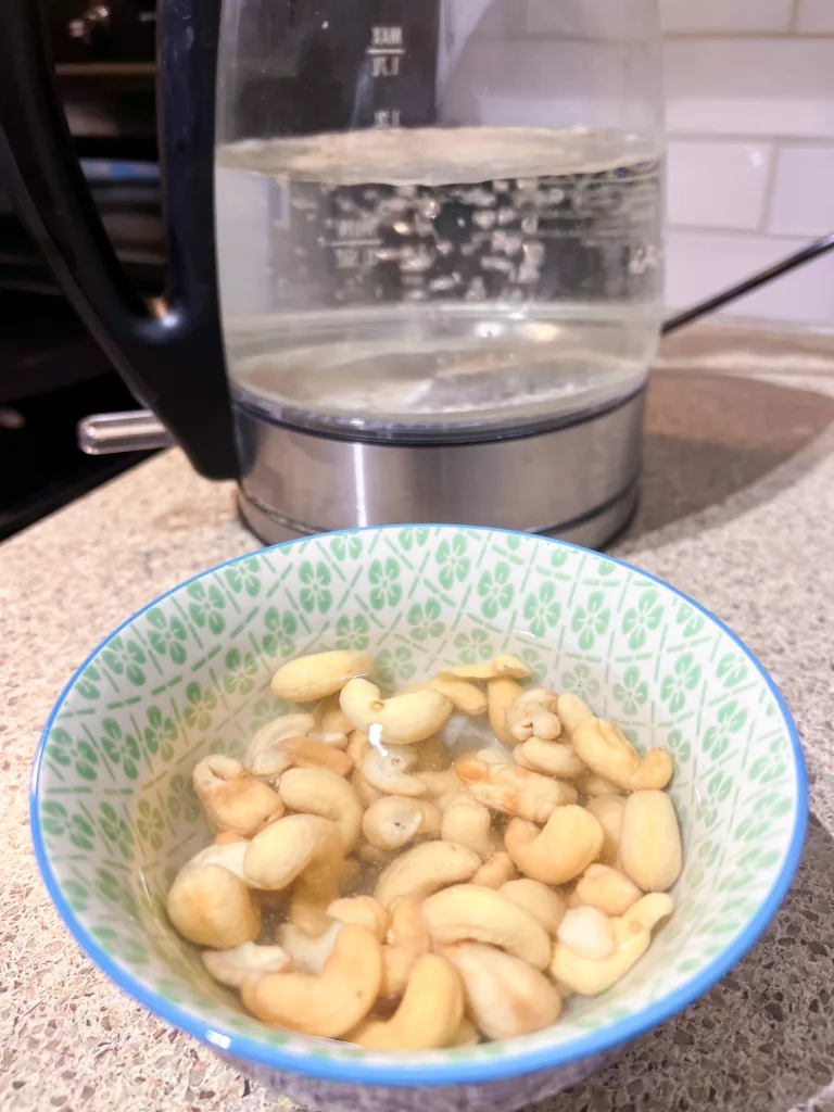 soaking cashews for cashew cream