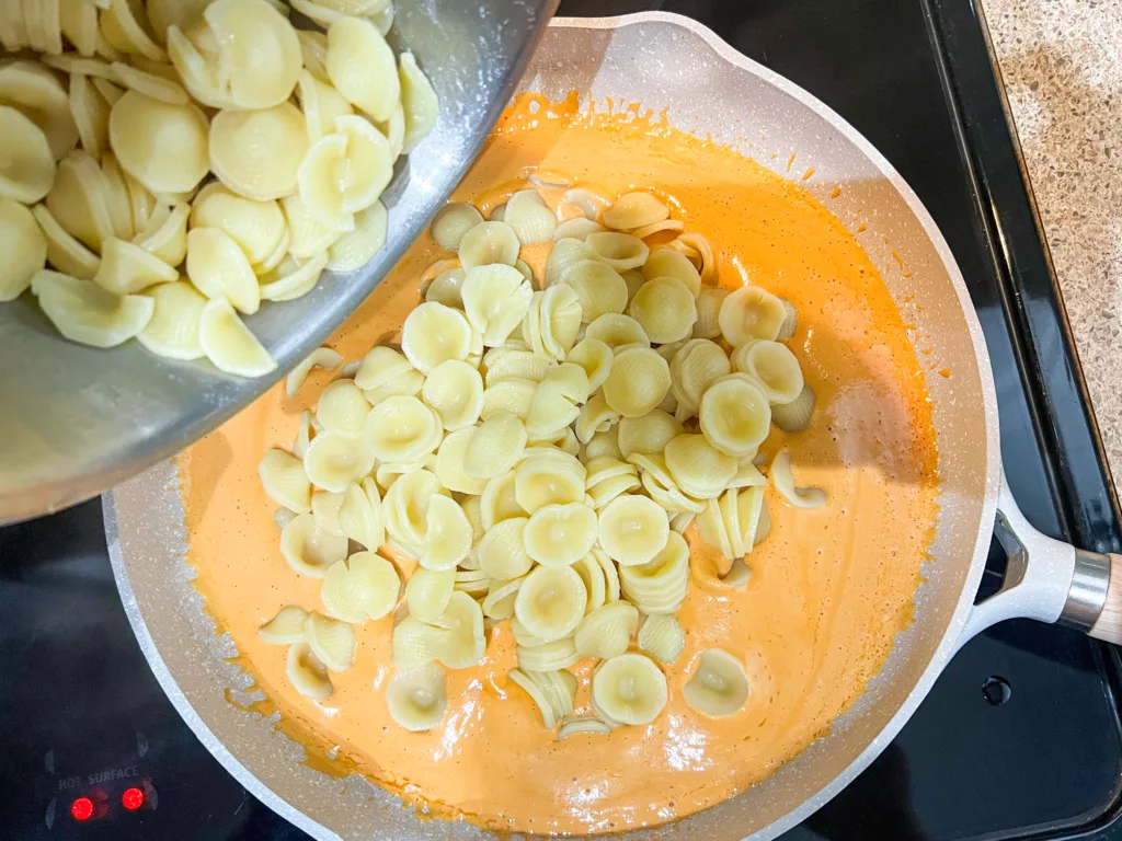 sun dried tomato pesto pasta noodles added