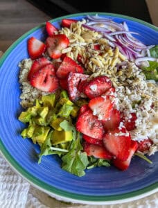 Best Summer Salad Strawberry Arugula Spinach Quinoa