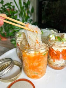 Mason Jar Instant Noodles meal prep
