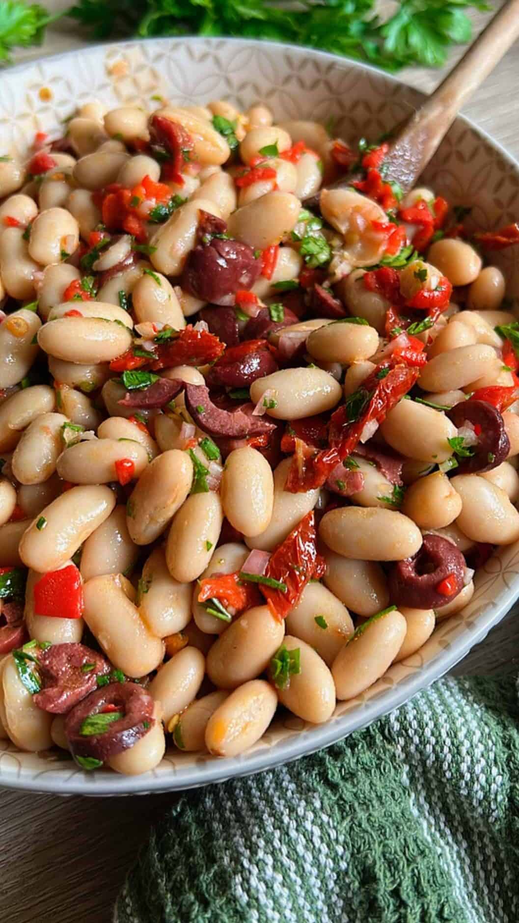 Cannellini White Bean Salad vegan