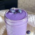 banana peanut butter blueberry smoothie