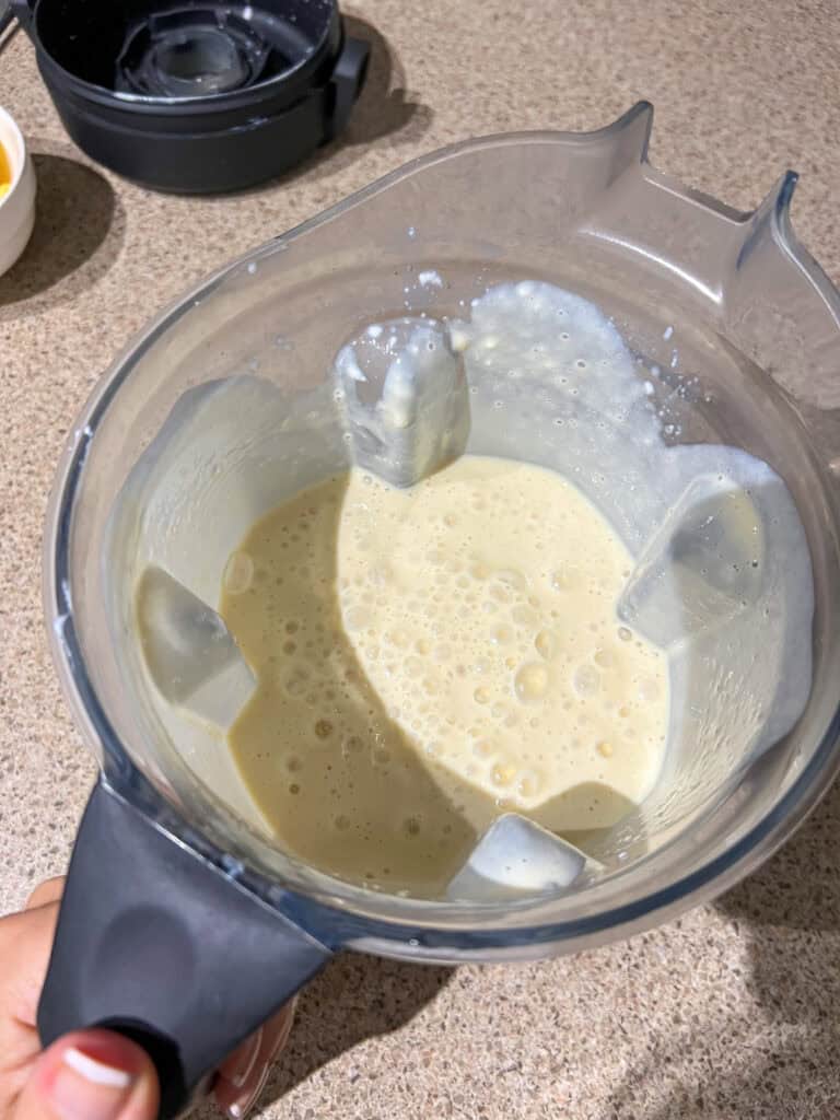 mango chia pudding blended