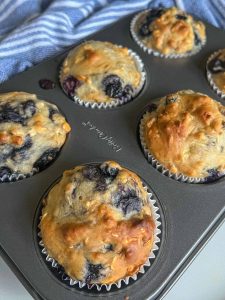 healthy blueberry oat banana muffins
