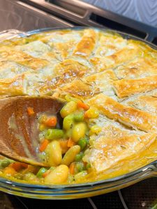 vegan pot pie in pie dish