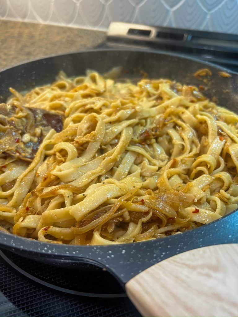 caramelized onion pasta in pan vegan
