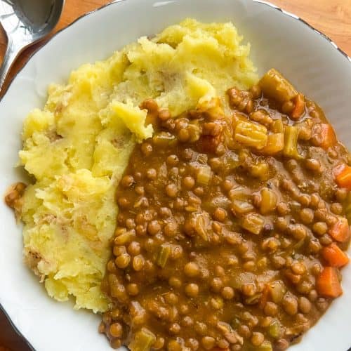 vegan lentil stew with creamy mashed potatoes